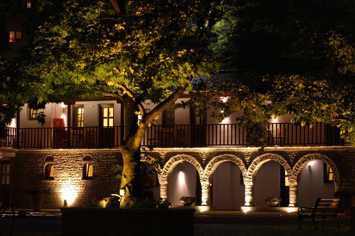 Frontzu Politia Hotel Ioannina Buitenkant foto